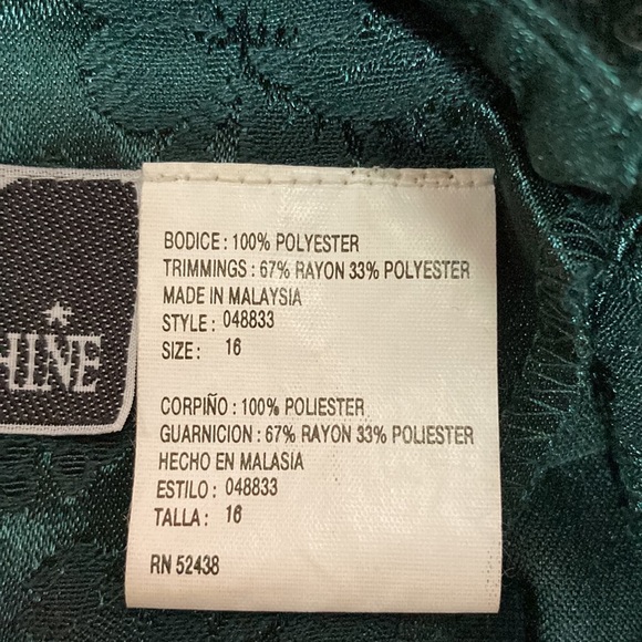 Sunshine Starshine Emerald Polyester Velvet Pantsuit size 16, altered to size 10 - Picture 6 of 6